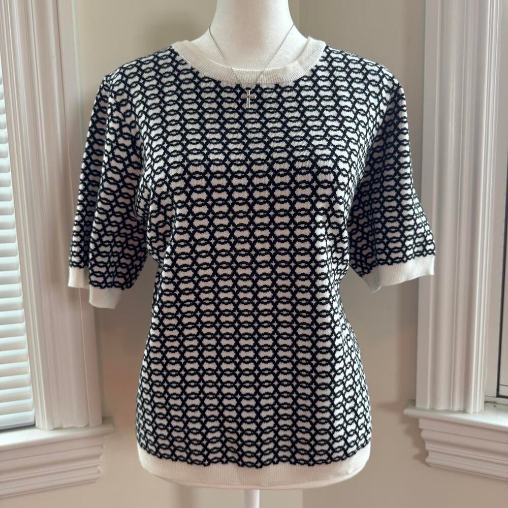 Adrianna papell white and black geometric patterned sweatshirt